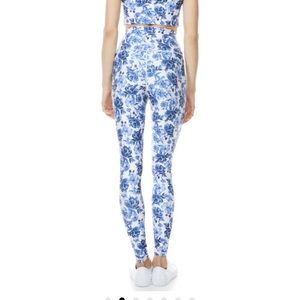 Alice + Olivia Aaron high waist leggings- M